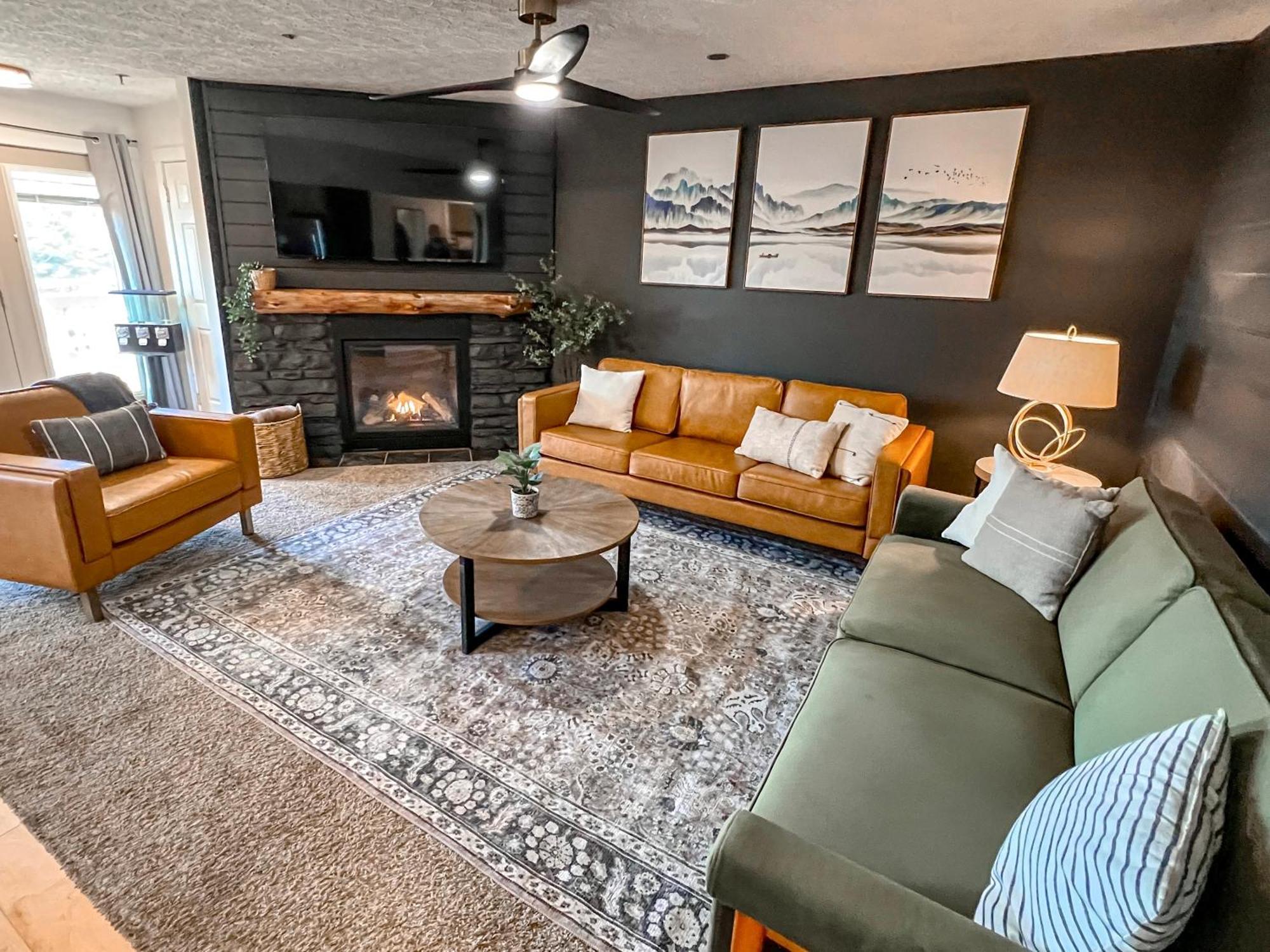 Remodeled Summit Condo At Snowshoe - Modern & Cozy Buitenkant foto